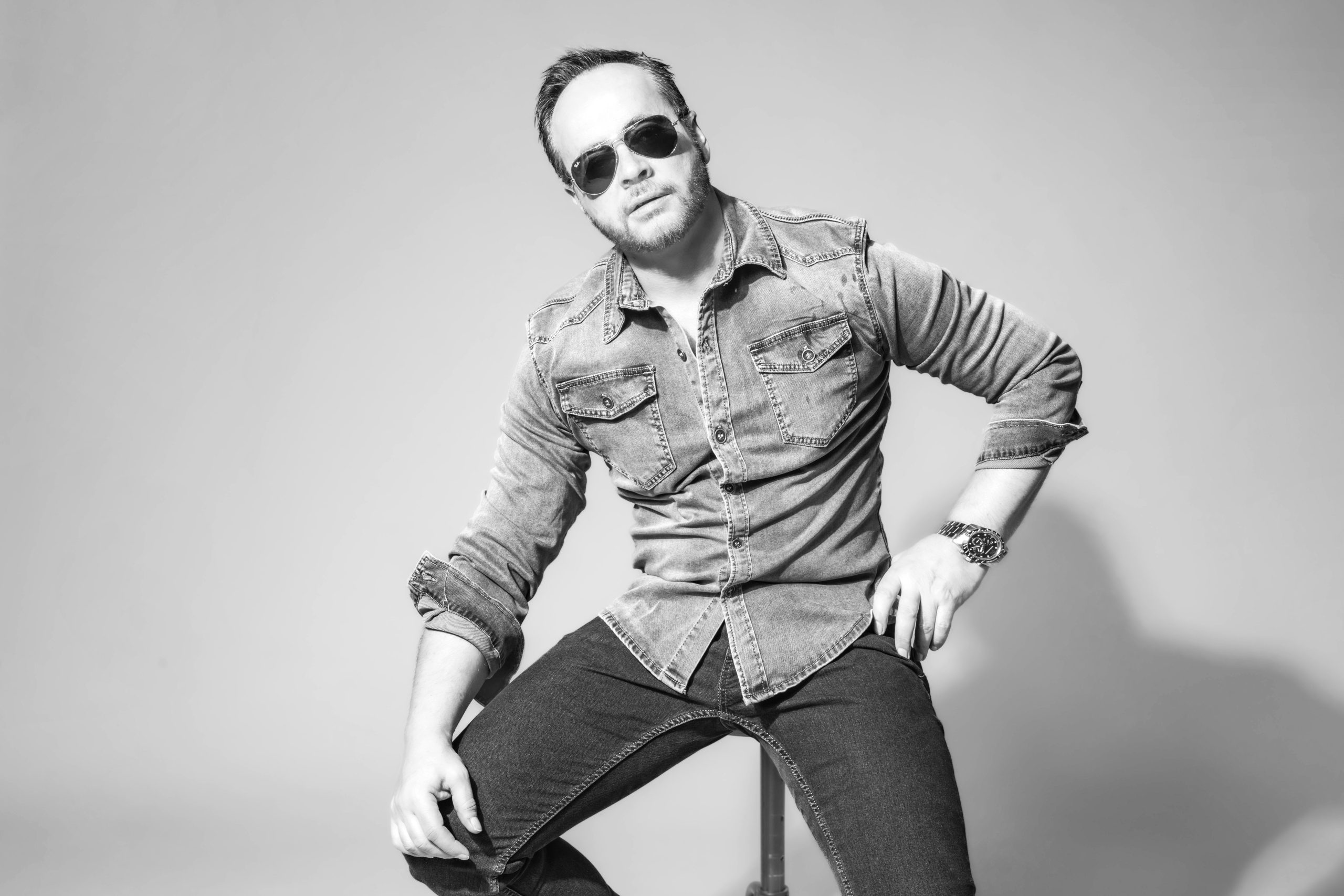 3 poemas de Antonio Praena traducidos al catalán