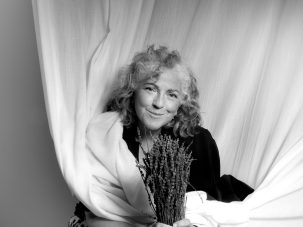 Inma Pelegrín: «En murciano decir thriller rural es muy difícil»