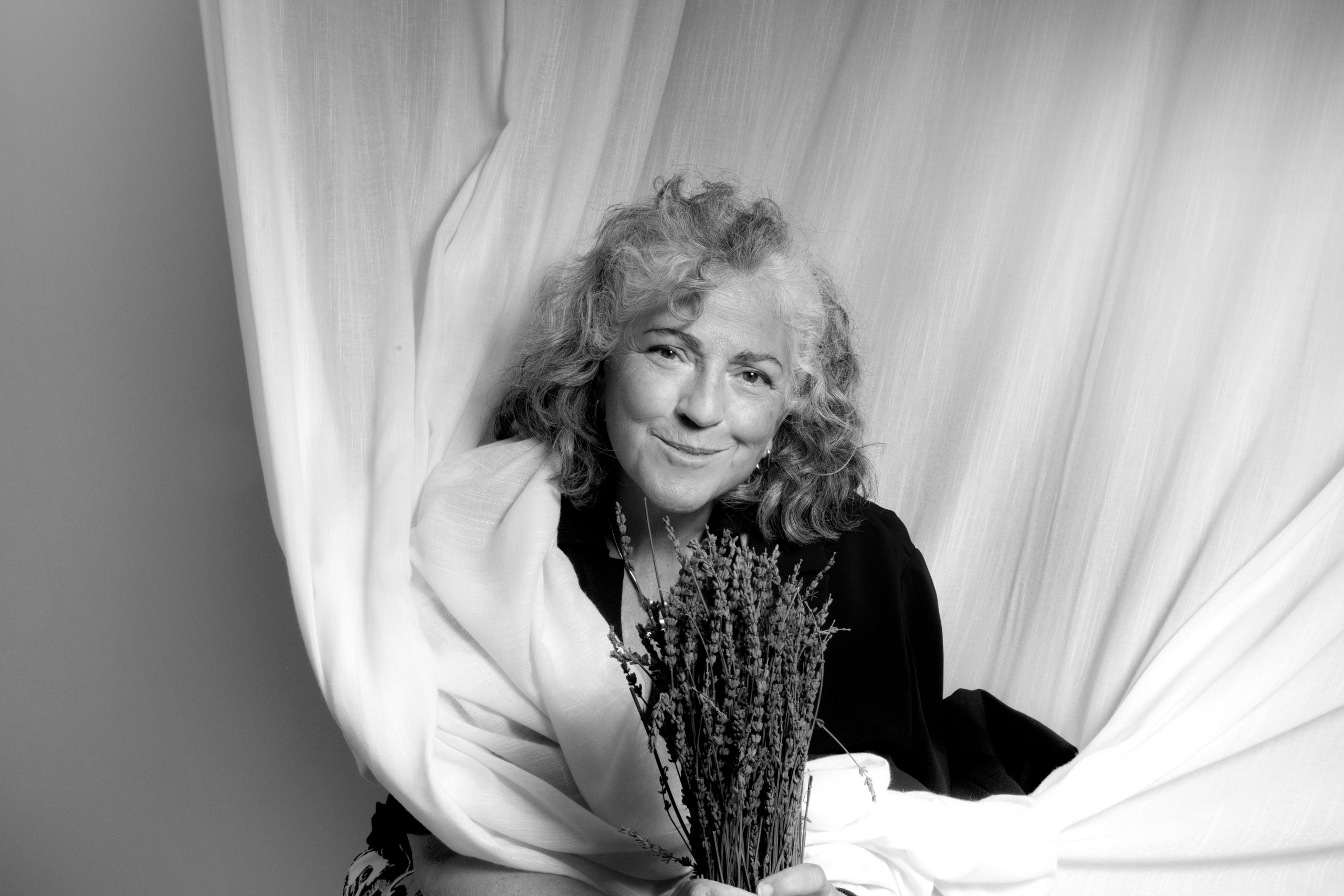 Inma Pelegrín: «En murciano decir thriller rural es muy difícil»