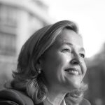 Nadia Calviño: “Me asociaron con Wagner y Nietzsche, pero soy más de Neruda y Chopin”