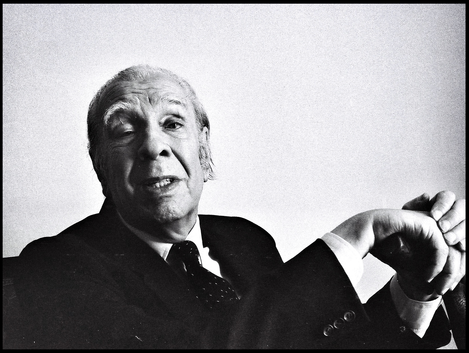 Lucas Adur: “Borges no solo interesa a los académicos, sino también a los artistas. He ahí su vigencia”