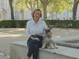 Julia Navarro: “No se puede contar la historia de la humanidad sin los perros”