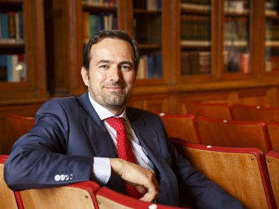 Diego Moldes: “Me emociona más la poesía que la ficción”