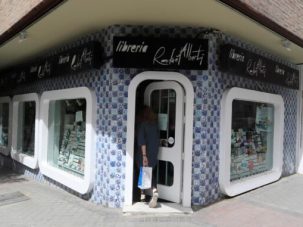 La librería Alberti de Madrid celebra 50 años de resistencia y de servicio a los lectores