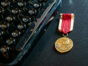 Las editoriales y los premios