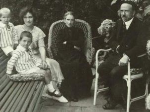 17 de enero de 1936: Por San Antón, la gallina pon