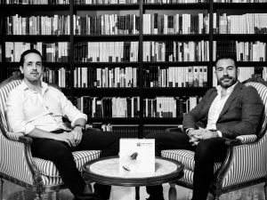 Enrique Díaz: “El libro es un mensaje que va del escritor al lector, mucha gente aprecia que llegue en formato papel”