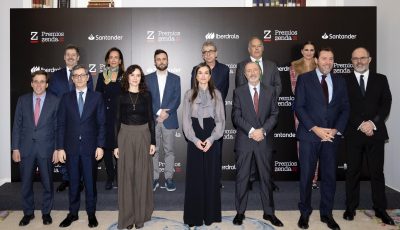 La Reina nos invita a “vivir en Zenda”