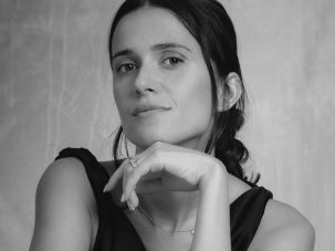 Sofía Brotóns retrata a las mujeres que hay tras las madres en su novela “Matriz”