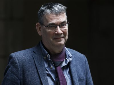 Mick Herron: “Es un buen momento para los escritores de novelas de espías”