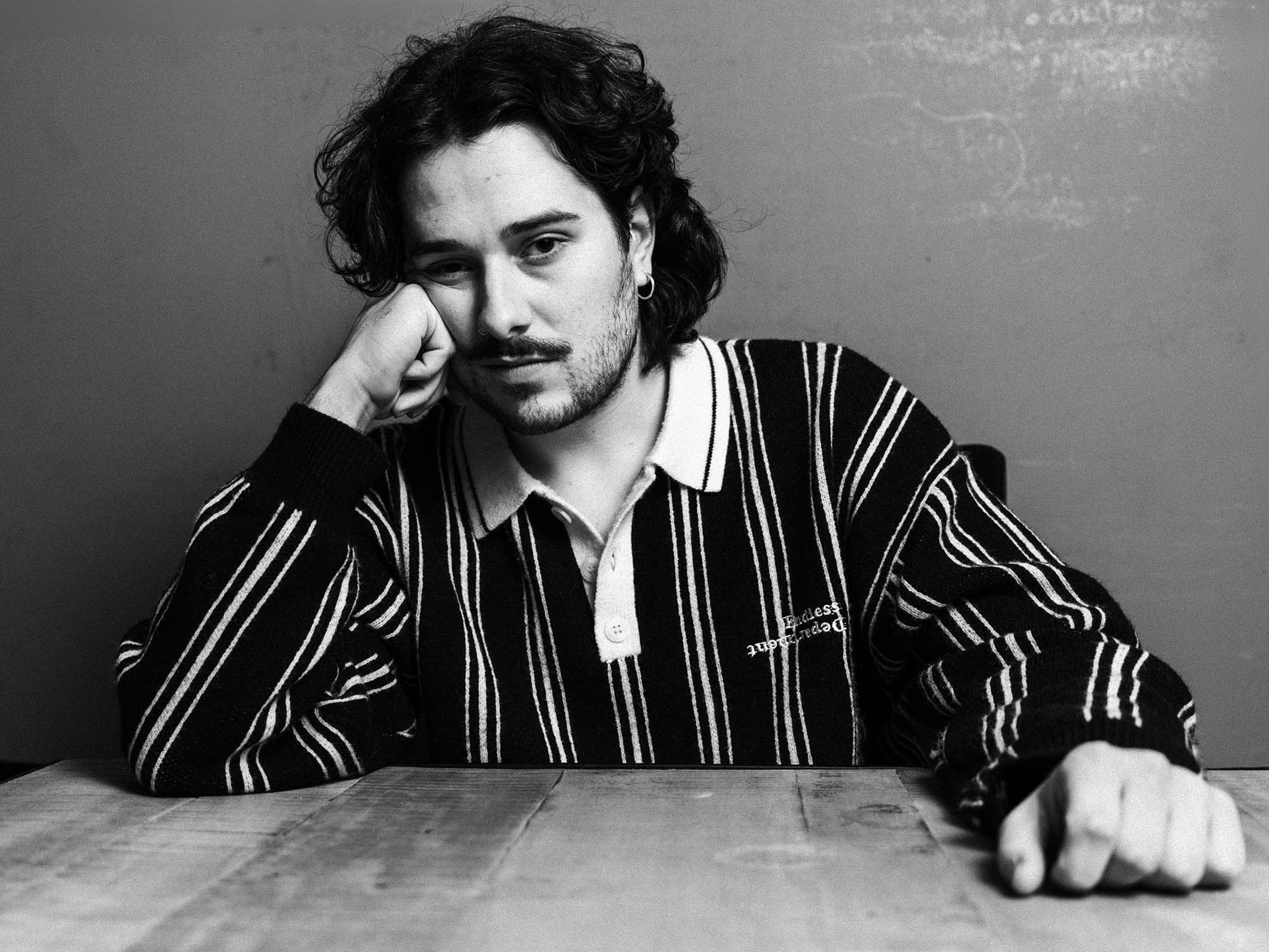 Israel Merino: “No he querido criminalizar a los pueblos, pero hay que hacer una revisión sobre su idealización”