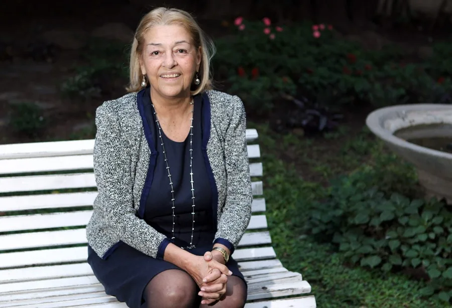 Escuchando hablar a Beatriz de Moura