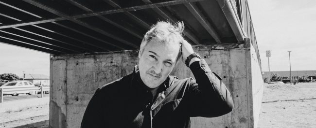 Carlos Zanón: “Lo peor que puede hacer un escritor es aceptar un premio amañado”