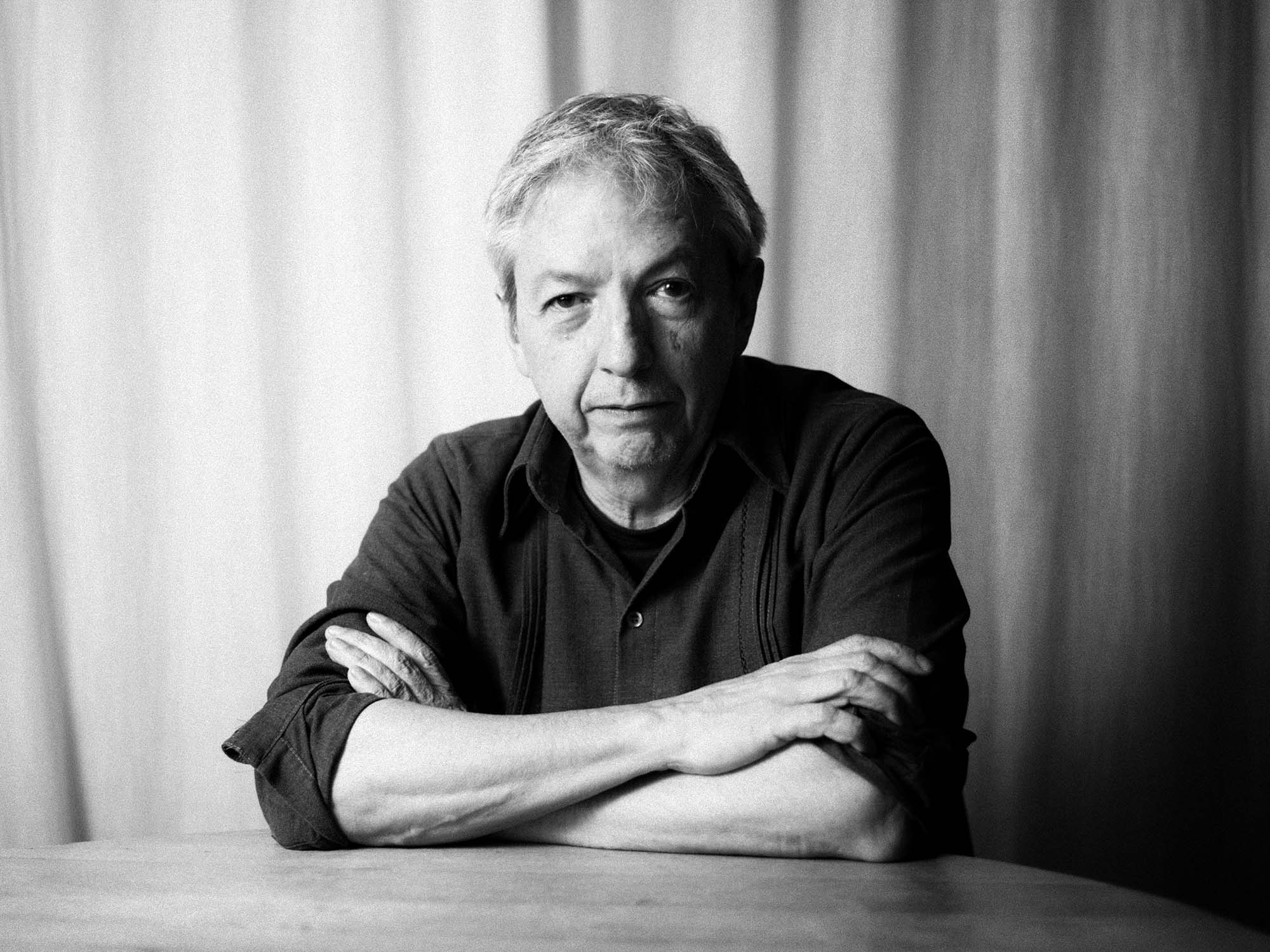 David Toscana: “Si los personajes están desquiciados, la lengua se vuelve más libre”