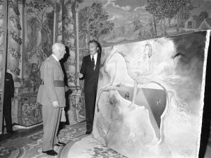 Retrato ecuestre de la nieta del Caudillo