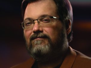 Aparecen dos nuevos libros de Brandon Sanderson mientras Apple TV recreará el inmenso universo de Cosmere bajo la supervisión del autor