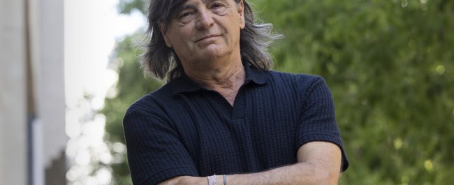 Jacinto Antón: “La vida a veces no da respuestas, pero los libros siempre están ahí”