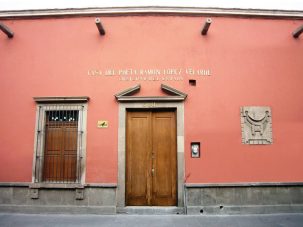 De casa del poeta a cabaret populachero