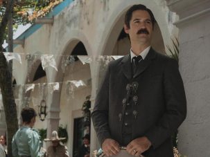 Comala, los naipes y la sombra larga del azar mexicano