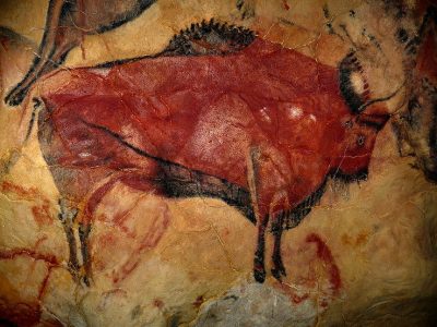 Oscura lanza que atraviesas la roca del tiempo