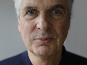 Jon Savage: “La influencia LGBTIQ+ libera a las personas heterosexuales”