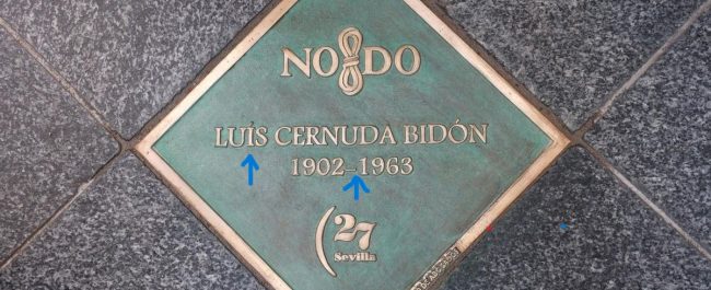 Piden que se corrijan dos faltas de ortografía en la placa de Luis Cernuda en Sevilla