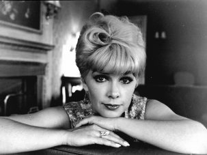 Stella Stevens, aquella Hildy que sintetizó la nostalgia del western crepuscular
