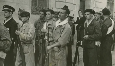 25 de agosto de 1936: Padre e hijo confinados