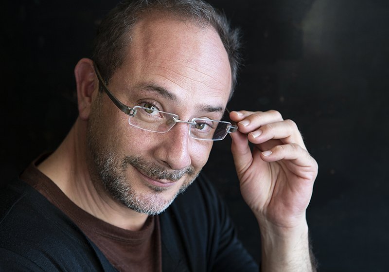 Seguir leyendo a Ignacio Padilla: vigencia y actualidad de la Micropedia