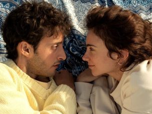 Elísabet Benavent vuelve a Netflix con la adaptación de “Toda la verdad de mis mentiras”