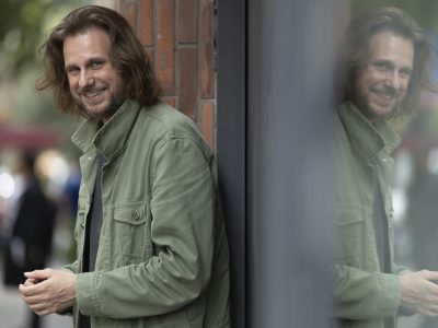 Thomas Schlesser: “Quería mostrar que la poesía es capaz de servir a la vida”