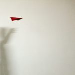 Aviones de papel, de Raúl Clavero