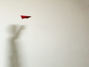 Aviones de papel, de Raúl Clavero