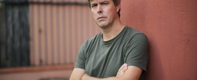 David Szalay, premio Booker 2025: “Somos más carne que espíritu, primero somos cuerpo”