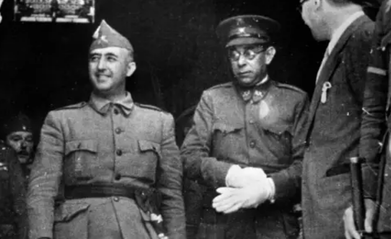 25 de octubre de 1936: Comunicación telefónica entre Mola y Franco