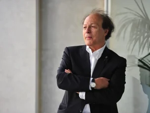 El Ministerio de Cultura adquiere el fondo del escritor Javier Marías