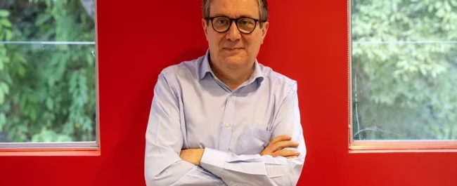 Luisgé Martín: “En estos tiempos oscurísimos que vivimos hay que pelear sin complejos”
