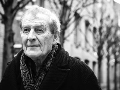 3 poemas de Tony Harrison
