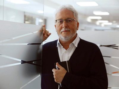 Abad Faciolince: “Ya no estoy tan interesado en mí mismo”