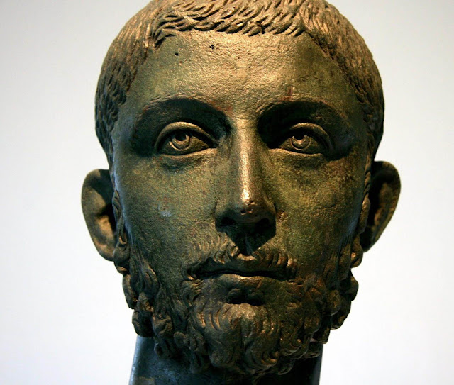 Alejandro Severo es proclamado emperador de Roma