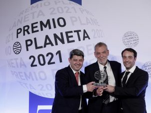 El Premio Planeta desvela el secreto de Carmen Mola