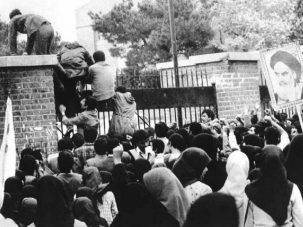 Comienza la crisis de los rehenes en Irán