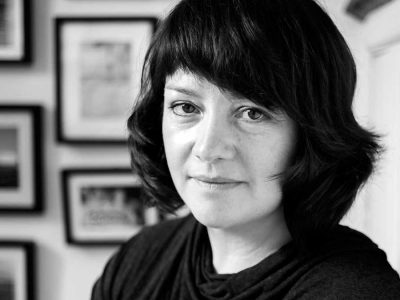 Eimear McBride: «La literatura puede investigar el trauma como ninguna otra forma artística»