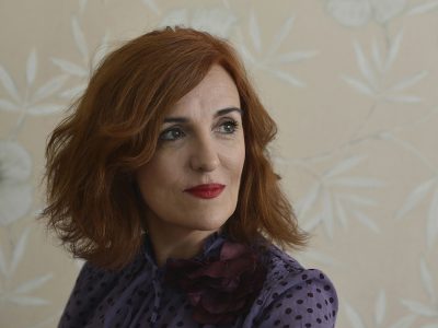 Elvira Lindo: “Nuestro paso por el mundo es limitado, y un escritor tiene que aprovechar todas sus experiencias”