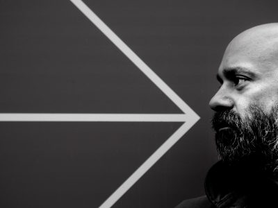 Emili Albi: «La amante ciega representa el paso del tiempo»