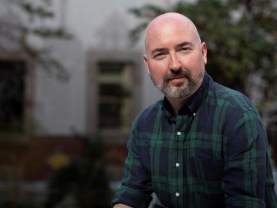 Douglas Stuart: “Al igual que Shuggie, fui un niño gay en Glasgow, hijo de madre soltera y alcohólica”