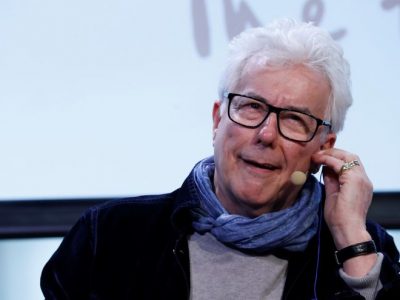 Ken Follett: “Vivimos de nuevo bajo la sombra de las armas nucleares”