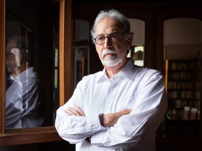 Óscar Marcano y las novelas que juegan a los dados