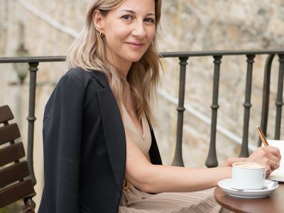 Eva García Sáenz de Urturi: “Mi sueño de felicidad es vivir en una biblioteca”