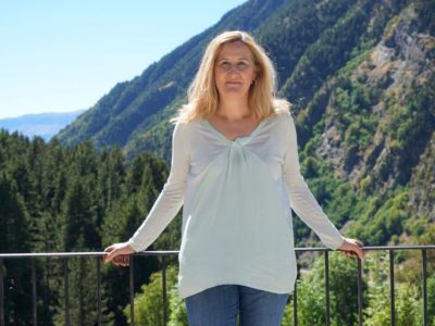 Luz Gabás: “El mundo va más deprisa que la tradición que hemos recibido”